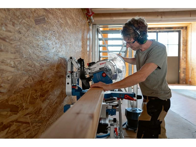 Bosch Professional Akku-Kappsäge GCM18V-305 GDC Biturbo solo 8 Bosch Professional Akku-Kappsäge GCM18V-305 GDC Biturbo solo – Bild 6