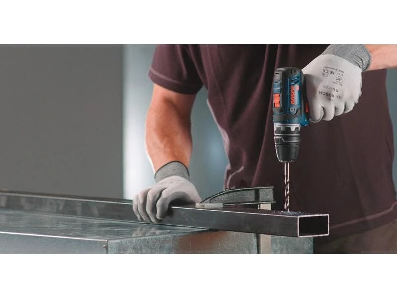 Bosch Professional Akku-Bohrschrauber GSR 12 V-15 FC Kit 2x 2.0 Ah + Aufsätze 8 Bosch Professional Akku-Bohrschrauber GSR 12 V-15 FC Kit 2x 2.0 Ah + Aufsätze – Bild 6